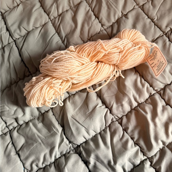 4 Skeins of Reynolds Candide Cream Yarn - Picture 5 of 9